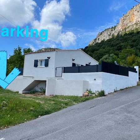 Maison Avec Jardin, Parking Entre Mer Et Montagne Le Revest-le-Eaux Eksteriør billede