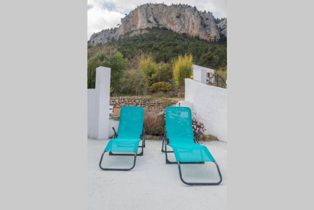 Maison Avec Jardin, Parking Entre Mer Et Montagne Le Revest-le-Eaux Eksteriør billede